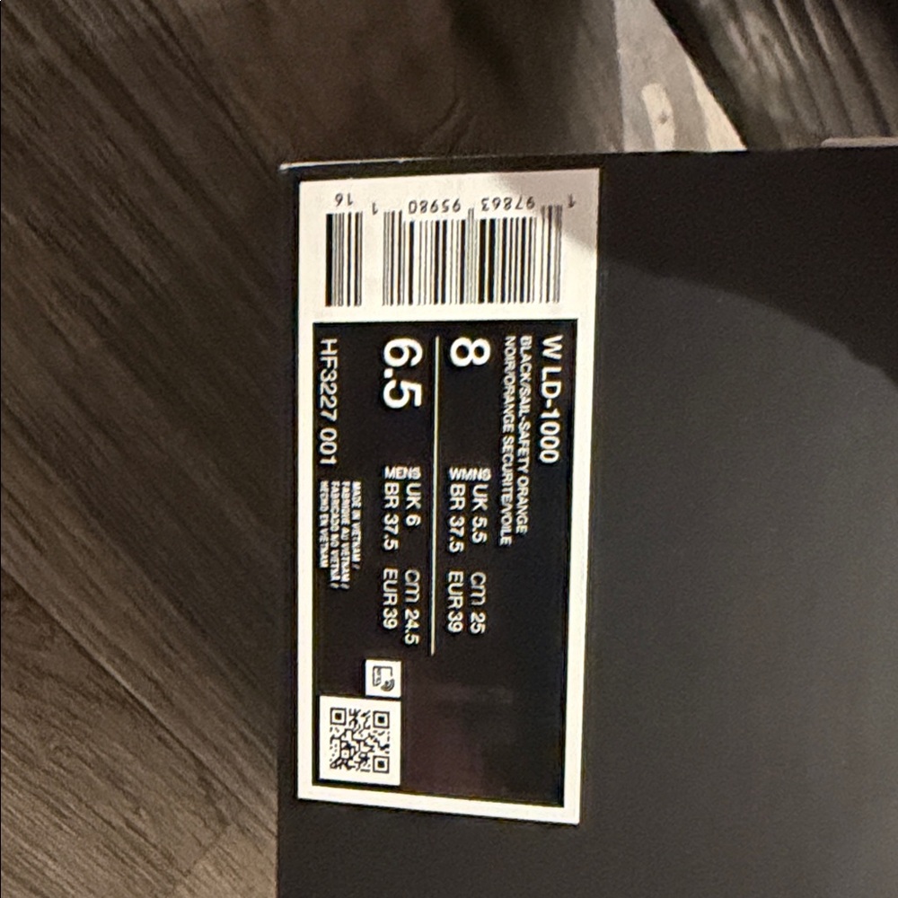 Women’s LD-1000 suede and leather-trimmed mesh sneakers - Picture 6 of 6